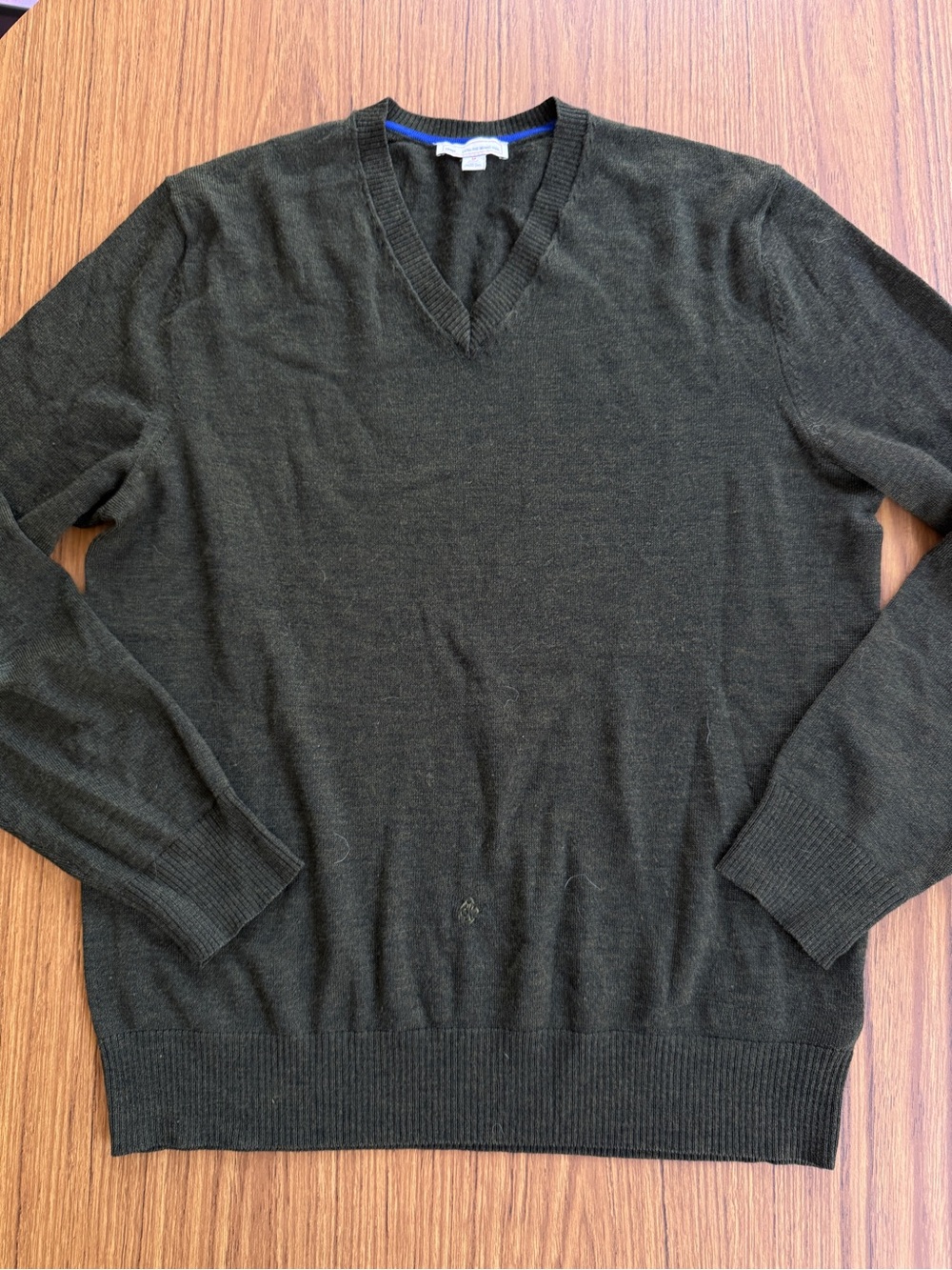 GAP Men’s Extra Fine Merino Wool V-Neck Sweater M Green